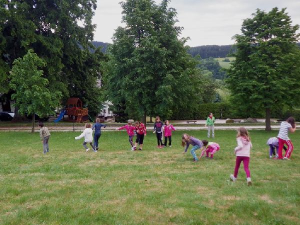2015_06_15_07_hrajeme_prvňákům_datly_06